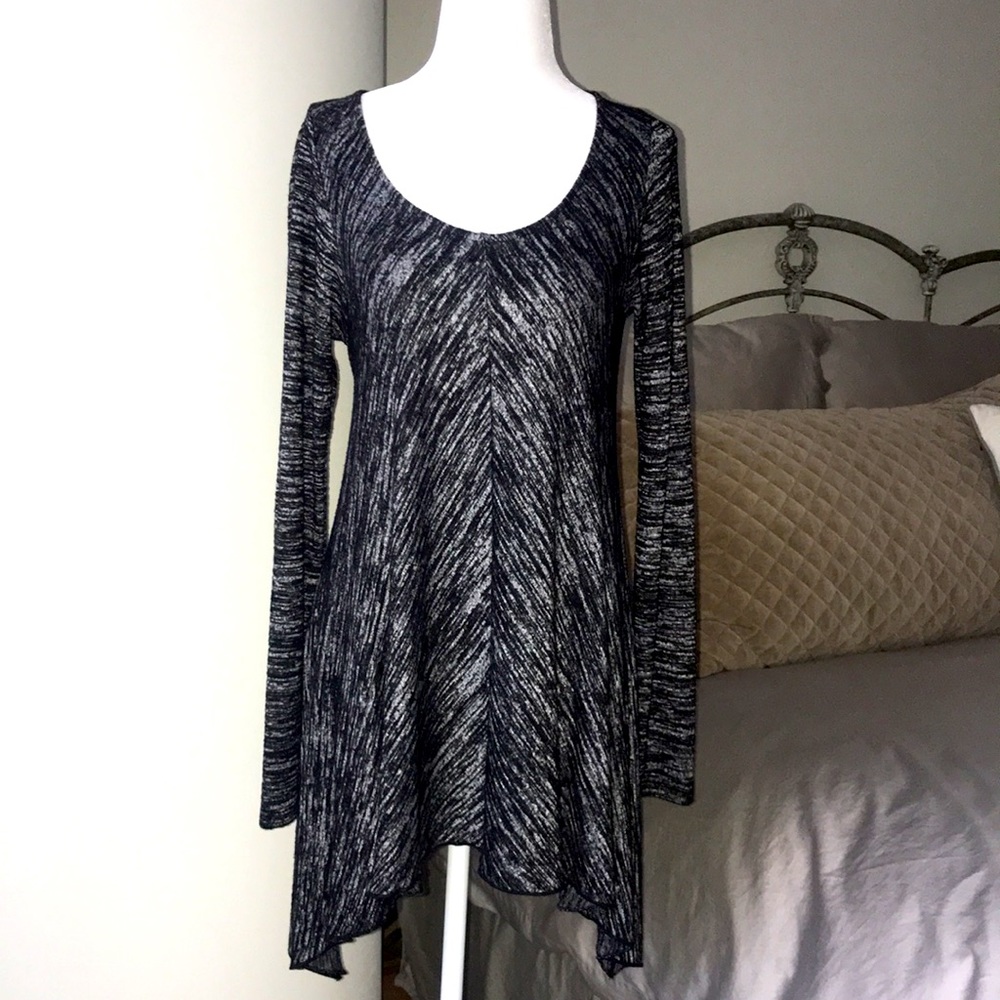 Veronica M Shark-Bite Hem Tunic!